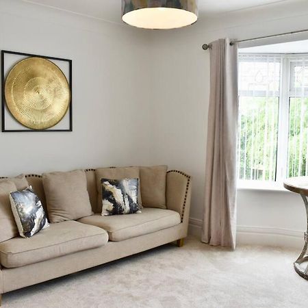 2 Bedroom Apartment In Gateshead Bagian luar foto