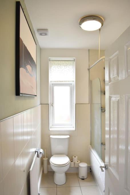 2 Bedroom Apartment In Gateshead Bagian luar foto